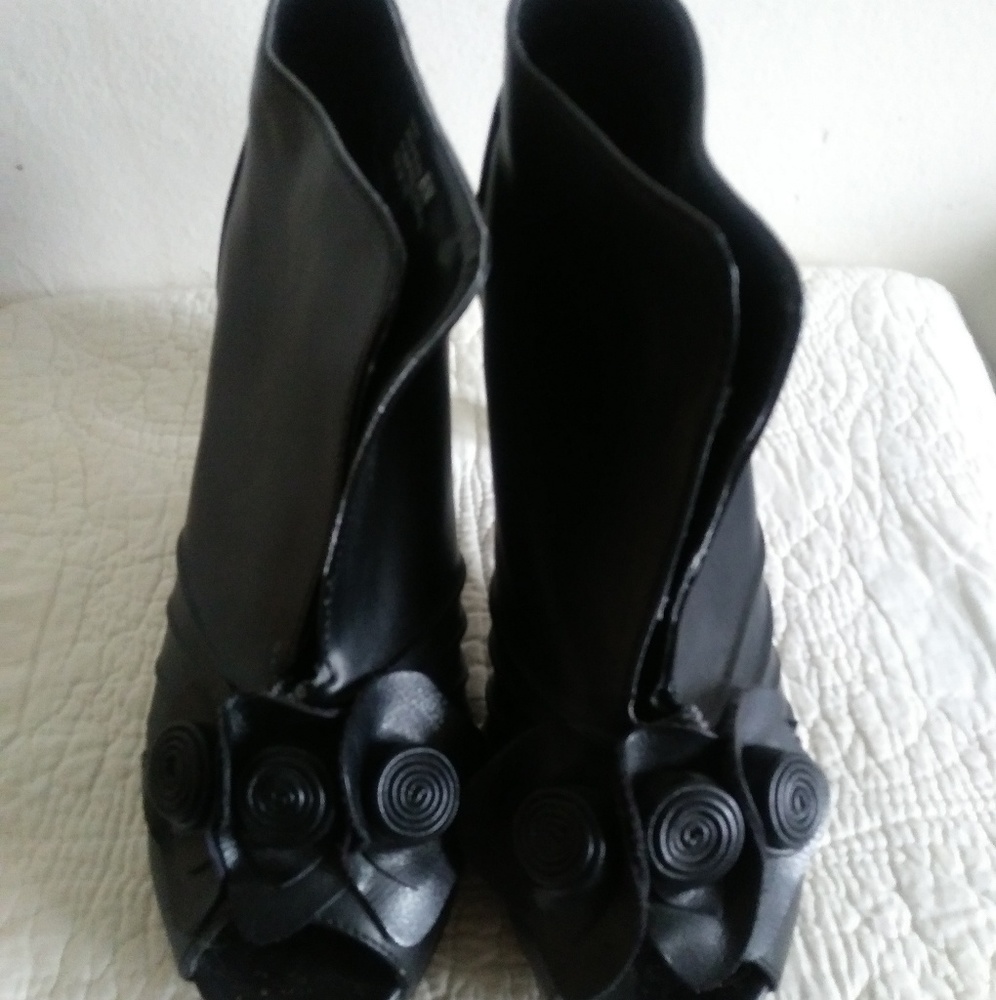 Split front booties